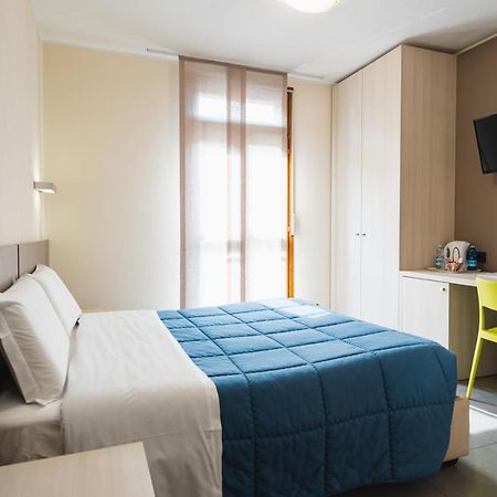 Parini Hotel Bosisio Parini Ngoại thất bức ảnh