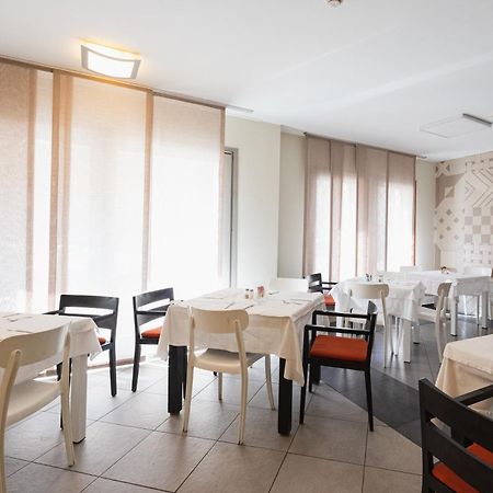 Parini Hotel Bosisio Parini Ngoại thất bức ảnh