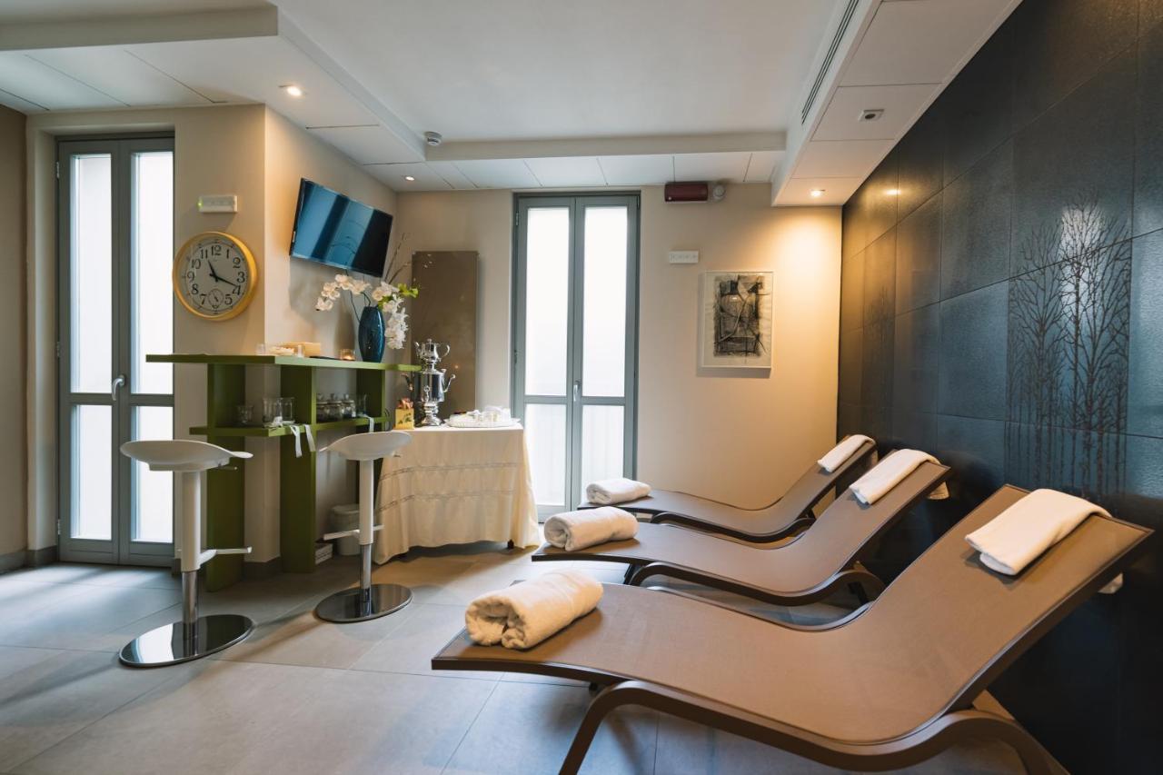 Parini Hotel Bosisio Parini Ngoại thất bức ảnh