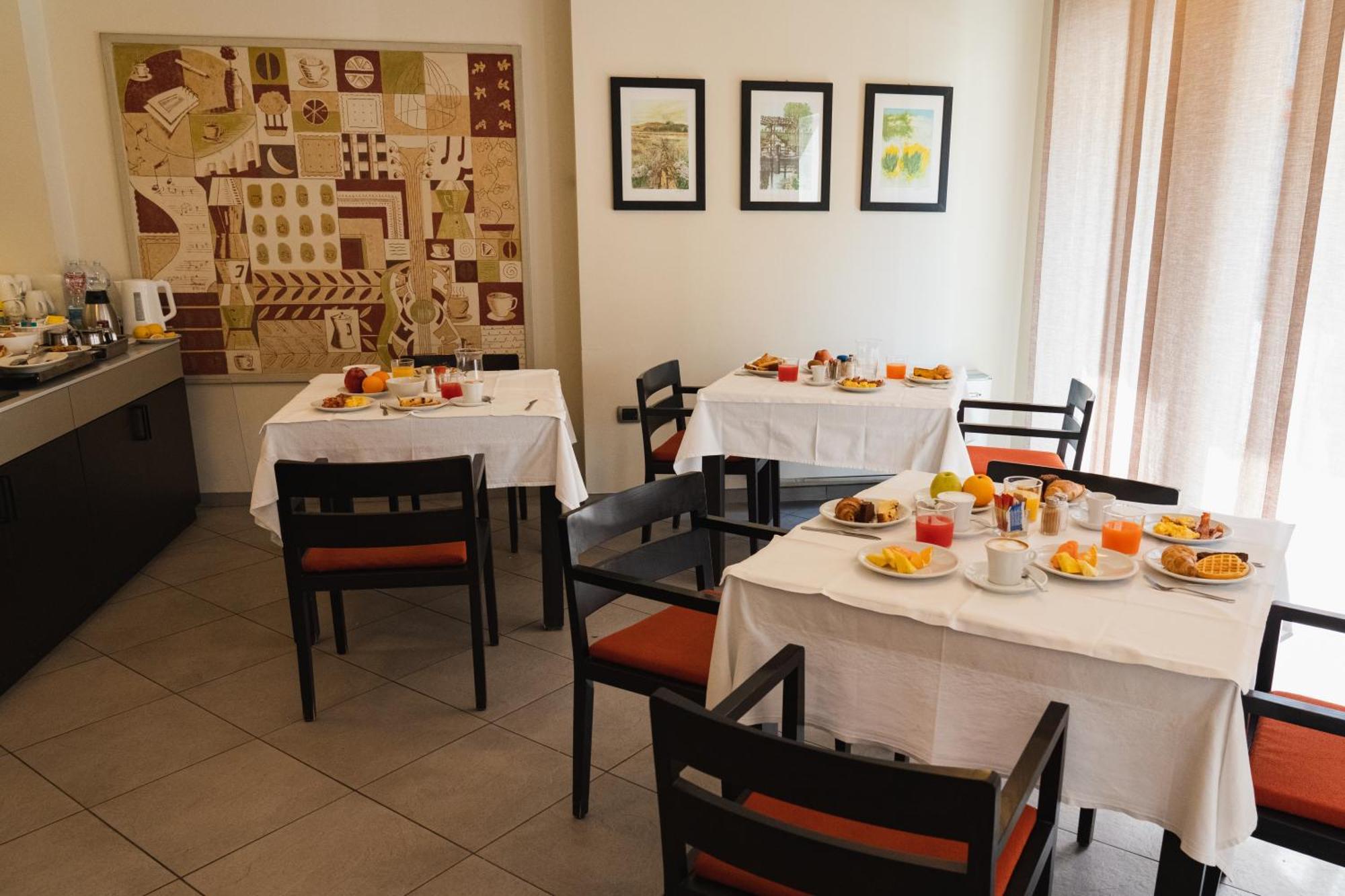Parini Hotel Bosisio Parini Ngoại thất bức ảnh