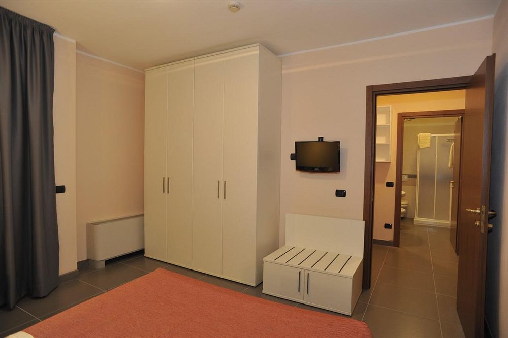 Parini Hotel Bosisio Parini Ngoại thất bức ảnh