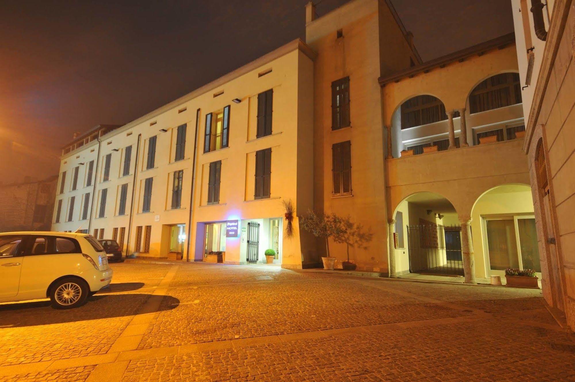 Parini Hotel Bosisio Parini Ngoại thất bức ảnh