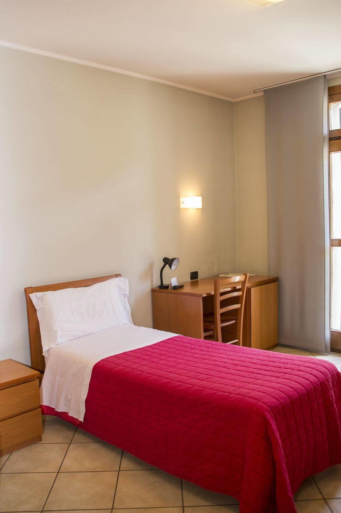 Parini Hotel Bosisio Parini Ngoại thất bức ảnh